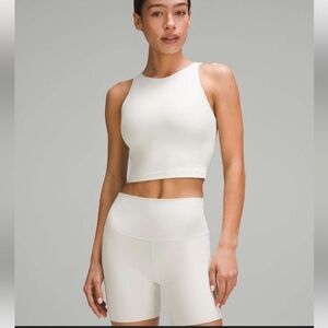 Lululemon active set in Bone. Align high neck crop top and align short